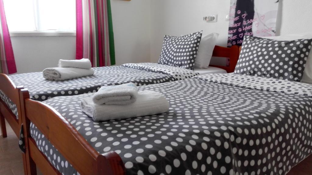 Hotel Surf House Helena Baleal Habitación foto